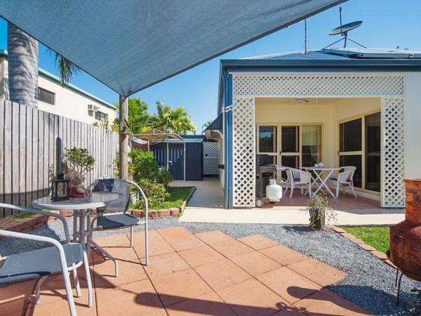 8 Staten Close, Mount Sheridan - Thumbnail 4