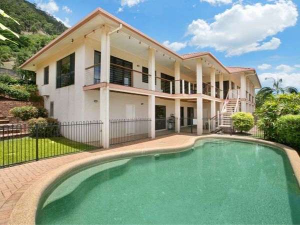 11 Hanah Close, Mount Sheridan - Thumbnail 2