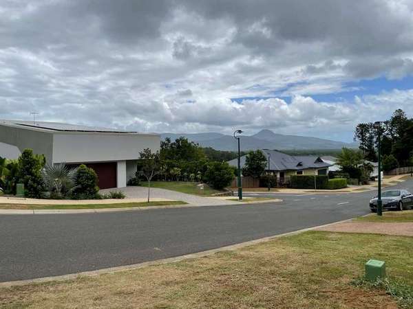 45 Treetop Drive, Mount Sheridan - Thumbnail 7