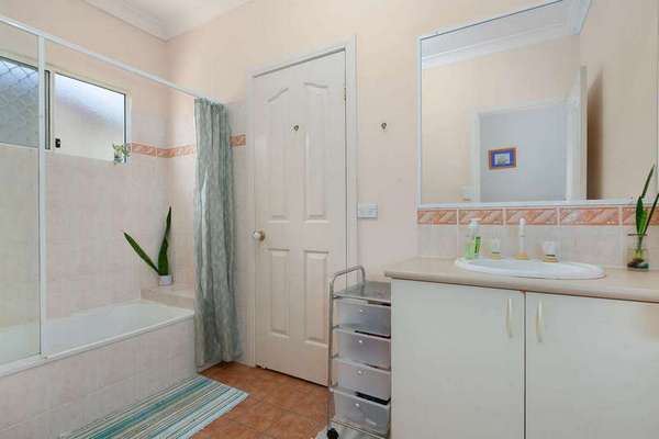 45 Amazon Close, Mount Sheridan - Thumbnail 6