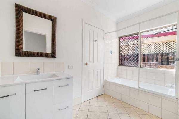 10 Caper Street, Mount Sheridan - Thumbnail 5