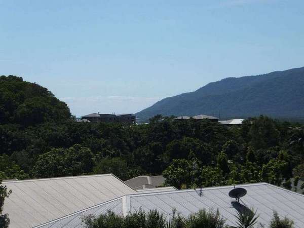 36 Treetop Drive, Mount Sheridan - Thumbnail 2