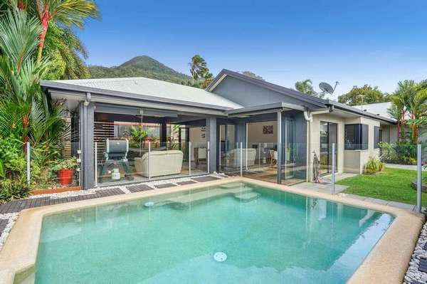 9 Leafwing Close, Mount Sheridan - Thumbnail 3