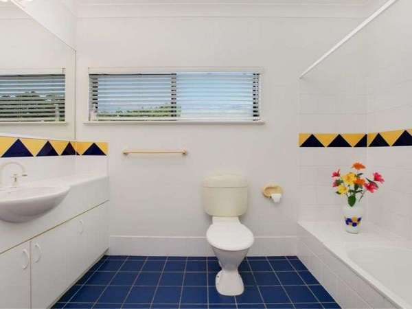 7 Blueberry Close, Mount Sheridan - Thumbnail 8