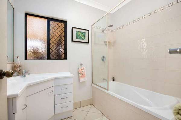 2 Red Gum Close, Mount Sheridan - Thumbnail 6