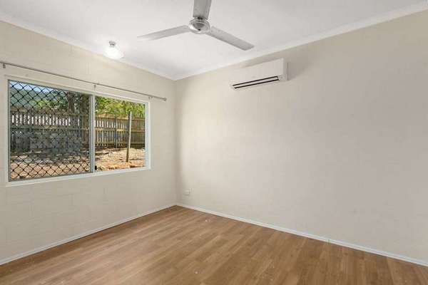 15 Fife Close, Mount Sheridan - Thumbnail 7
