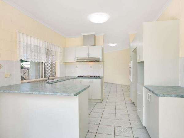 2 Scout Court, Mount Sheridan - Thumbnail 2