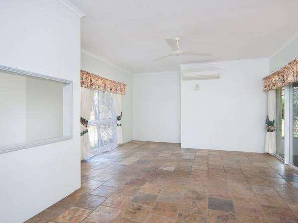 14 Boonaree Close, Mount Sheridan - Thumbnail 5