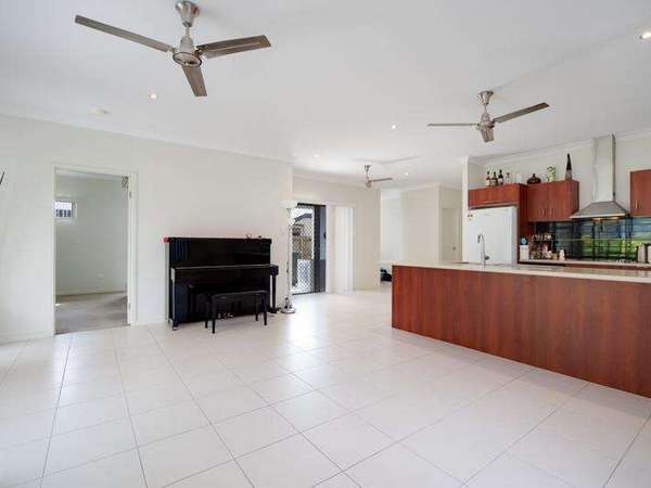 53 Woodrose Drive, Mount Sheridan - Thumbnail 2
