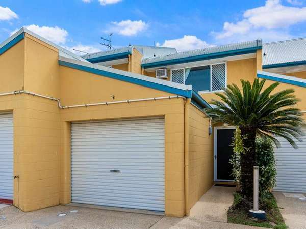 8/1 SPRINGFIELD CRESCENT, Manoora - Thumbnail 5