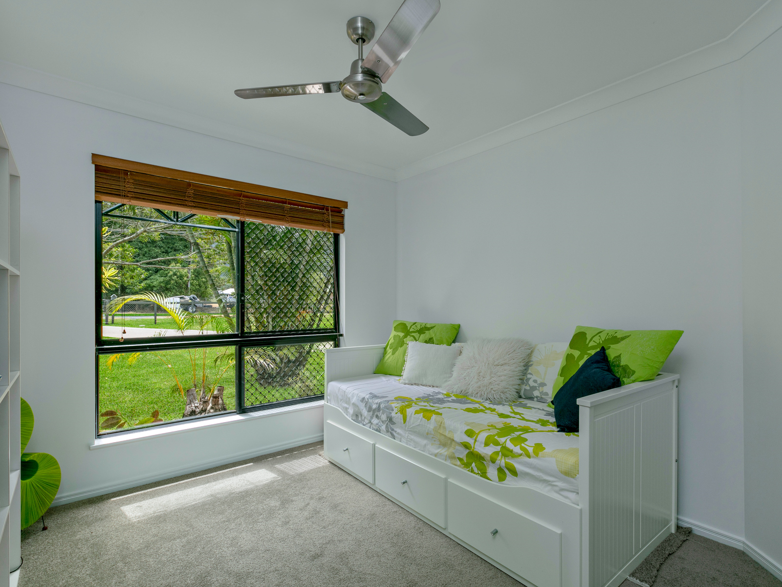 8-10 JOHNSON ROAD, White Rock - Thumbnail 5