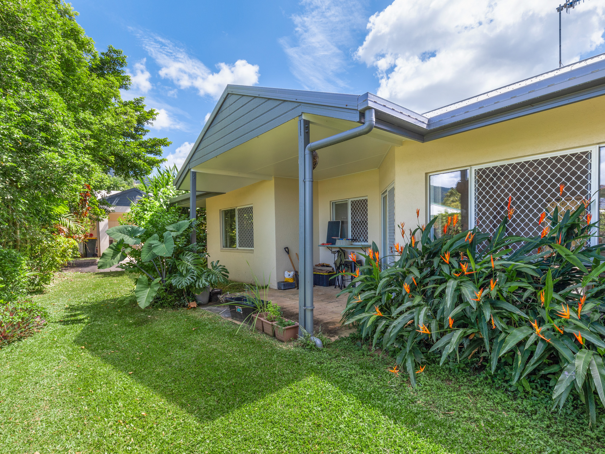 51/5-15 McGregor Street, Mooroobool - Thumbnail 2