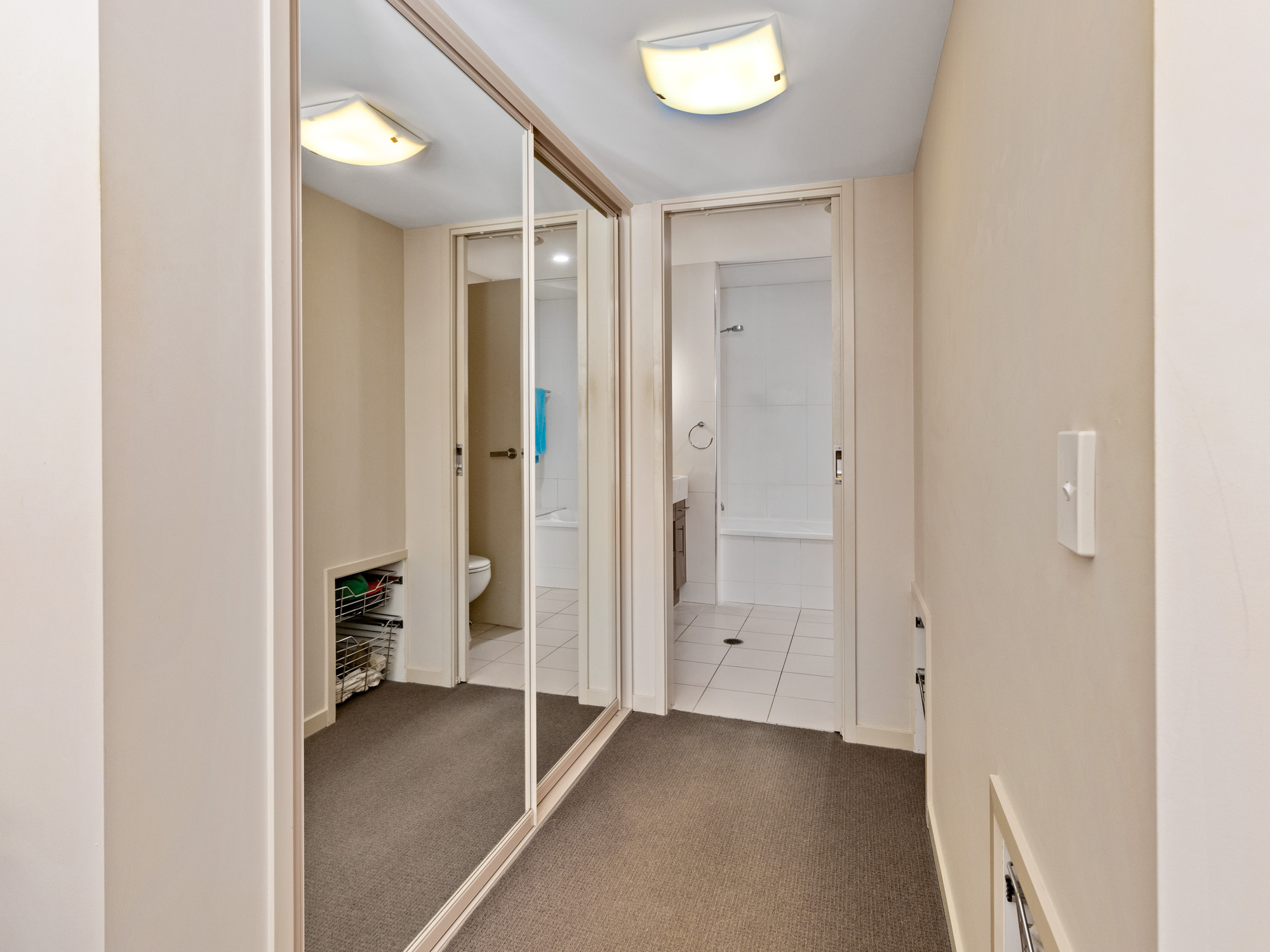 1210/12-21 Gregory Street, Westcourt - Thumbnail 8
