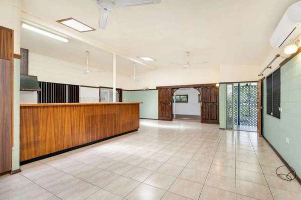 130 Cassowary St, Freshwater - Thumbnail 4