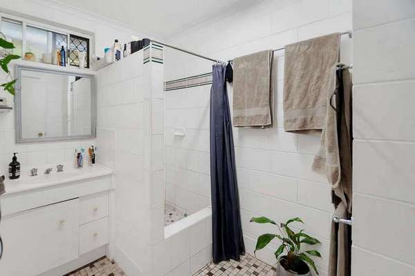 35 Mulligan St, Manoora - Thumbnail 8