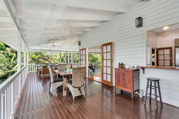 18A Duffy St, Freshwater - Thumbnail 2