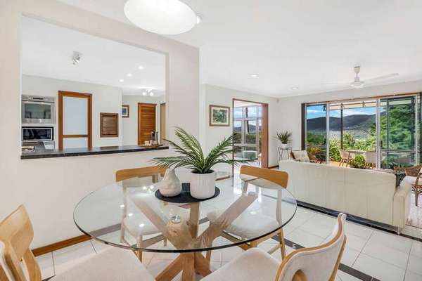 1 Bellevue Crescent, Edge Hill - Thumbnail 8
