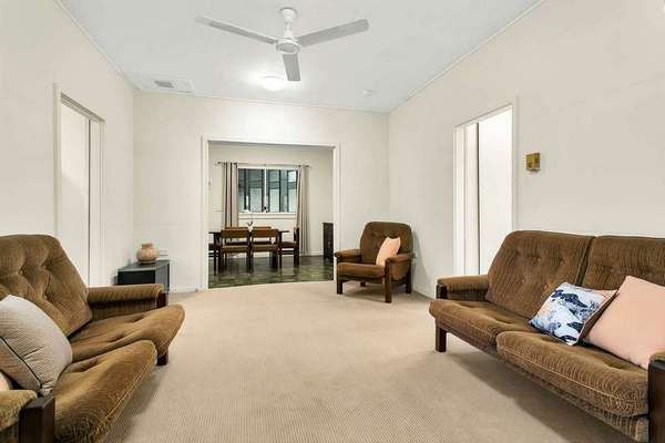 32 Morehead St, Bungalow - Thumbnail 4