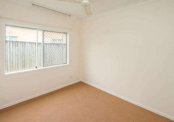 1/3 Ingham Court, Mooroobool - Thumbnail 6