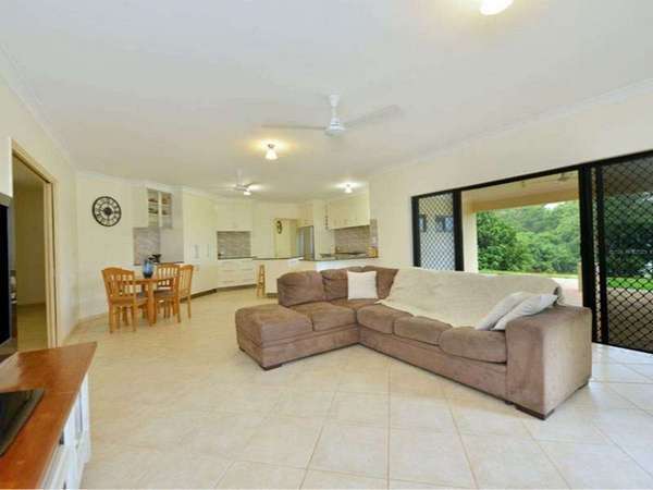 30 Chirio Dr, Redlynch - Thumbnail 2