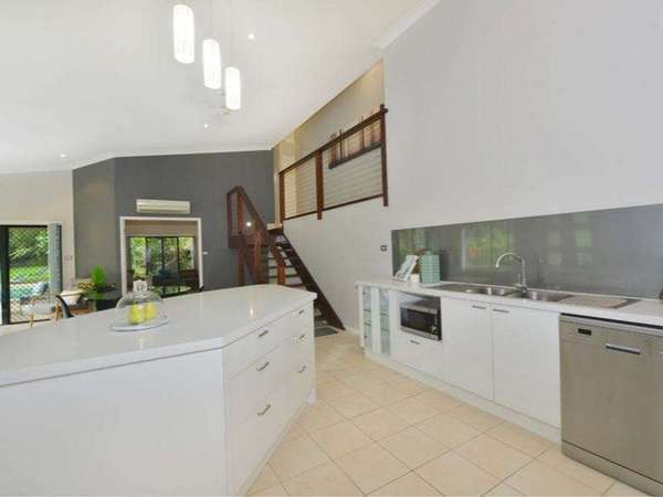 38-40 Cascades Dr, Redlynch - Thumbnail 4