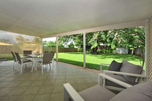 26 Simon St, Freshwater - Thumbnail 4