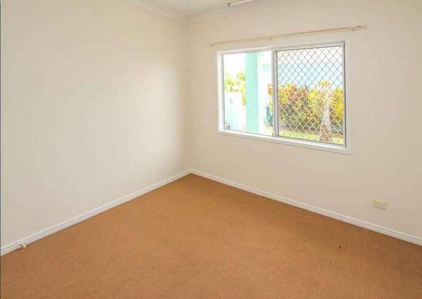 1/3 Ingham Court, Mooroobool - Thumbnail 7
