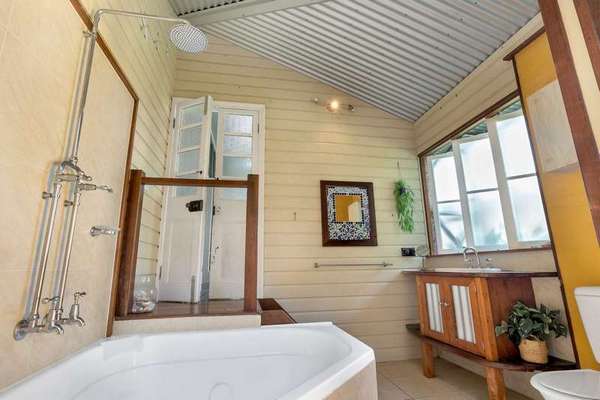 219 Harvey Rd, Redlynch - Thumbnail 5