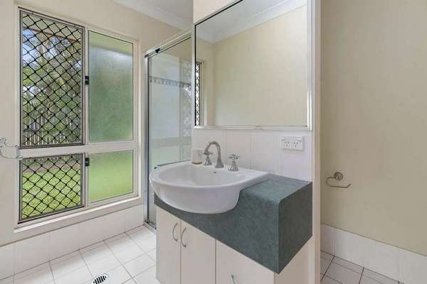 53 West Parkridge Dr, Brinsmead - Thumbnail 8