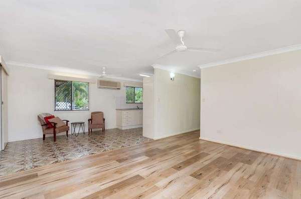 26 Duignan St, Whitfield - Thumbnail 5