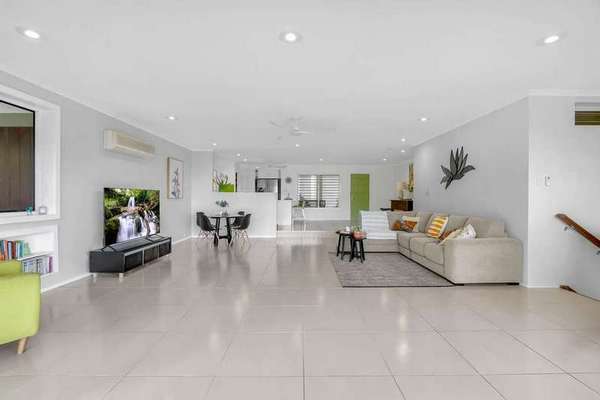 4 Panoramic Place, Whitfield - Thumbnail 8