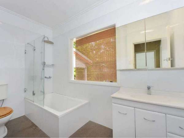 10 Keeble St, Stratford - Thumbnail 3