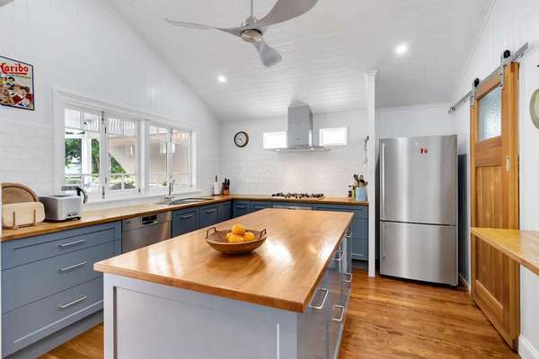 28 Hall Street, Edge Hill - Thumbnail 8