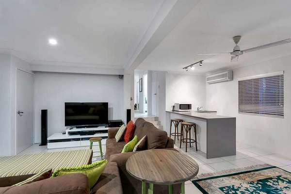 171 Hillview Crescent, Whitfield - Thumbnail 8