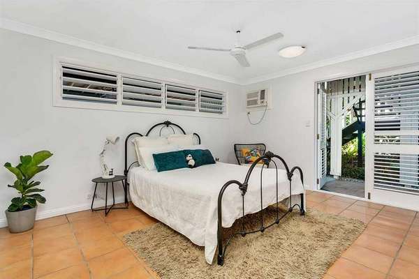 18A Duffy St, Freshwater - Thumbnail 7