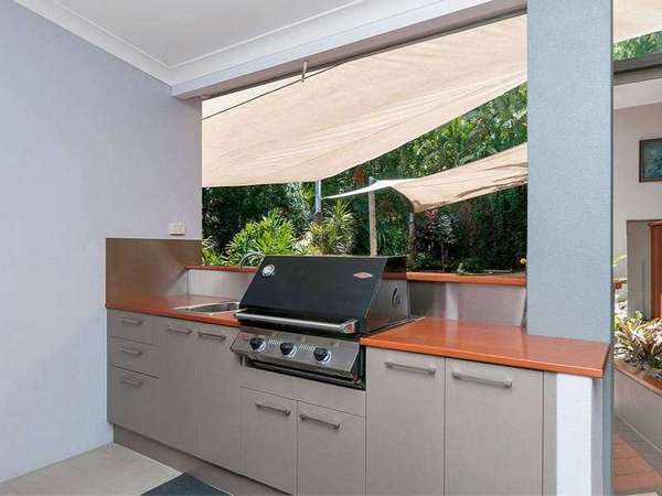 13 Down St, Freshwater - Thumbnail 2