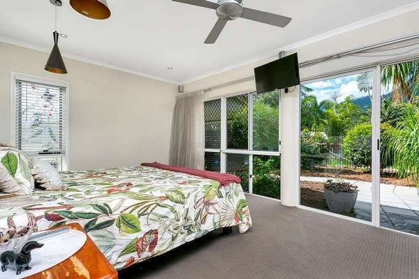 25-27 Currunda Cl, Redlynch - Thumbnail 8