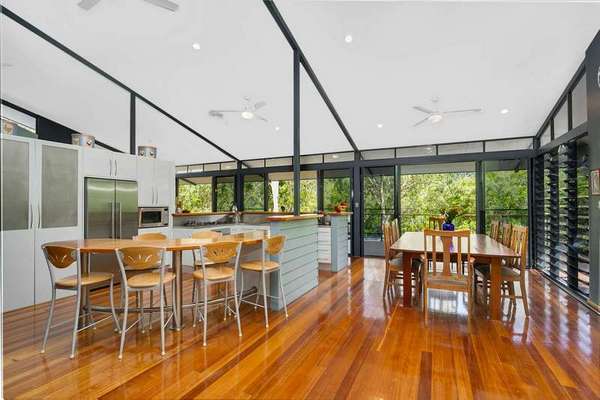 21-23 Watervale Cl, Redlynch - Thumbnail 8
