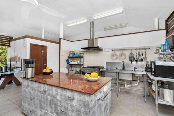 20 Mangano Cl, Brinsmead - Thumbnail 4