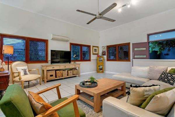 48 Flecker St, Whitfield - Thumbnail 8