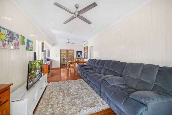 8 Hillside Cl, Aeroglen - Thumbnail 3