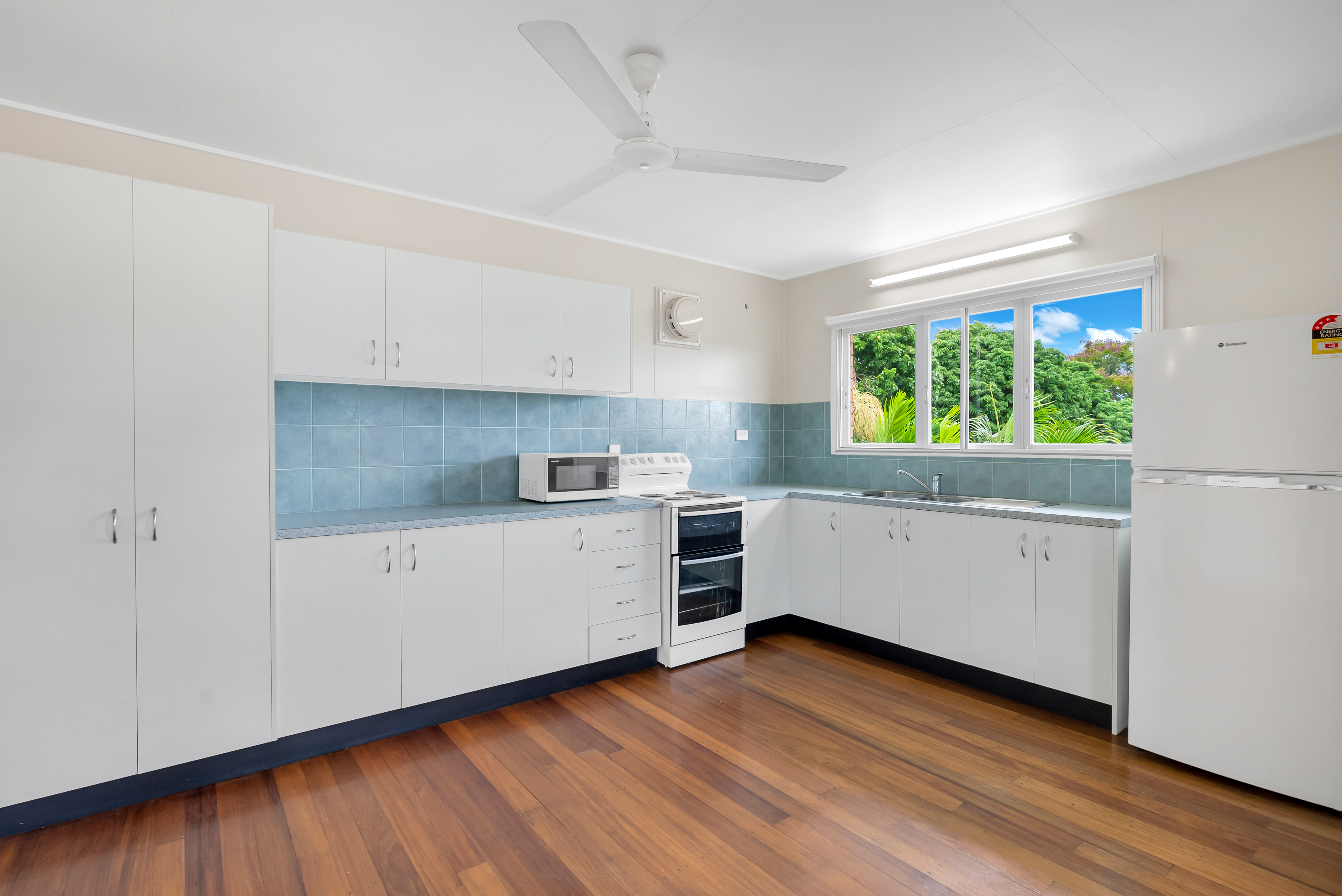 41 Curtin Street, Westcourt - Thumbnail 8