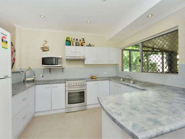 9 Damson Dr, Redlynch - Thumbnail 8