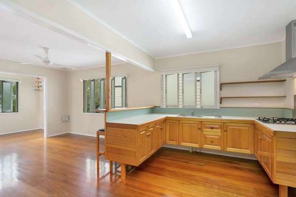 413 Draper St, Parramatta Park - Thumbnail 3
