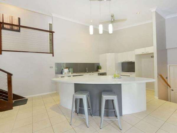 38-40 Cascades Dr, Redlynch - Thumbnail 7