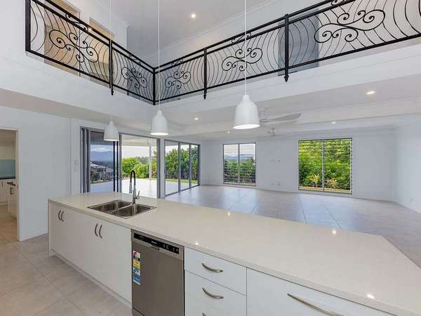 42 Treetop Dr, Mount Sheridan - Thumbnail 6