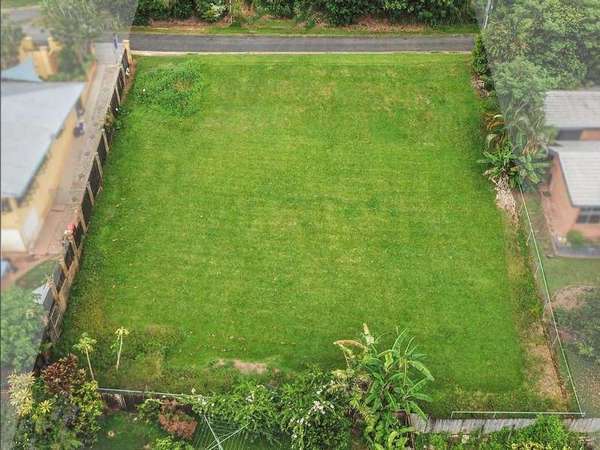 91 Nolan St, Whitfield - Thumbnail 2