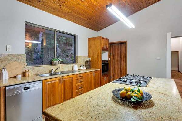 13 Panoramic Pl, Whitfield - Thumbnail 7