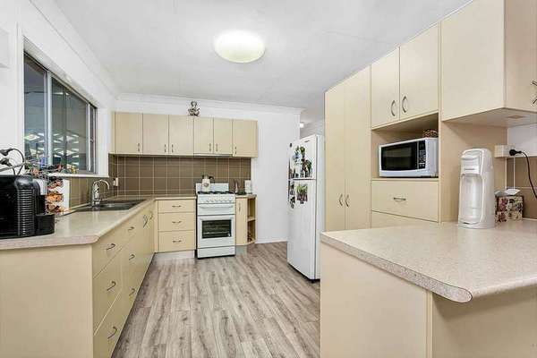 9 Hillview Cr, Whitfield - Thumbnail 5