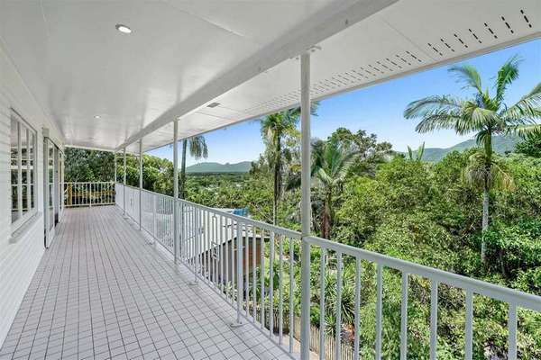21 Bellevue Crescent, Edge Hill - Thumbnail 3